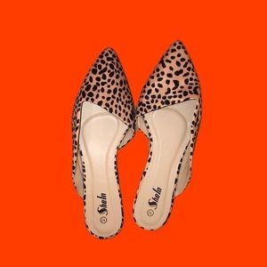 SHEIN Flats with Leopard Pattern
